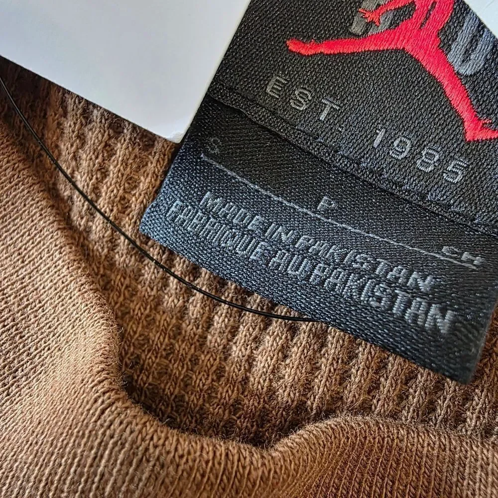 Air Jordan Essentials Thermal Long-Sleeve T-Shirt Brown Tan Men's Small S New LE